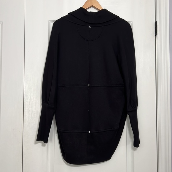 Aritzia Heather Black Diderot Sweater - Picture 3 of 11
